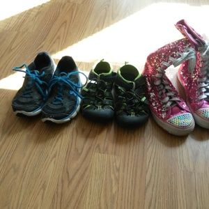 Kids shoes size 12